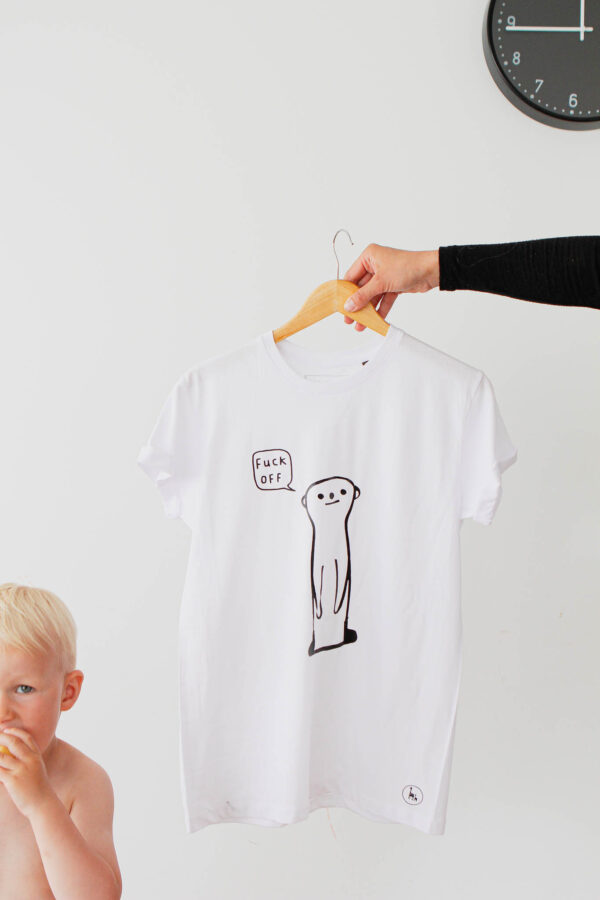 sarcastic t-shirt with meerkat made of organic cotton