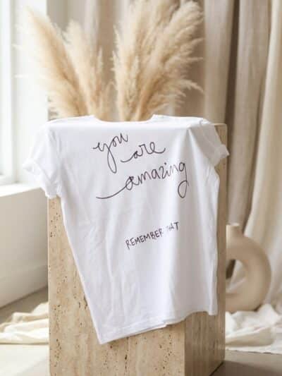 You are amazing T-särk Black Giraffe