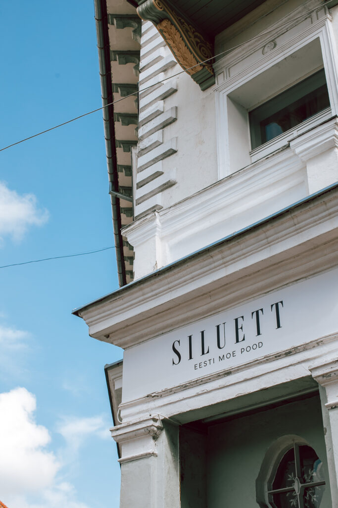 kontakt 4 Siluett Eesti Moe pood, Black Giraffe Pärnu POP UP