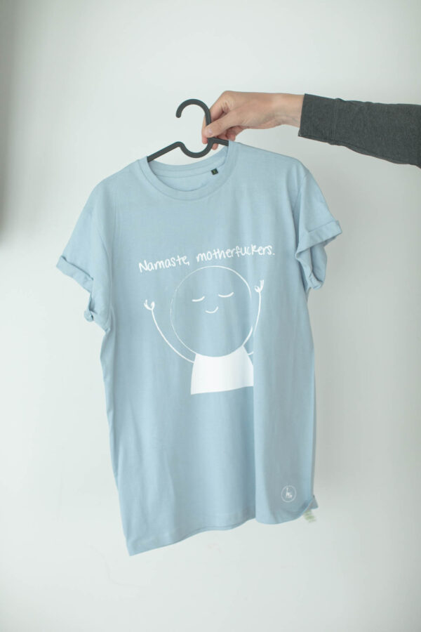 helesinine namaste