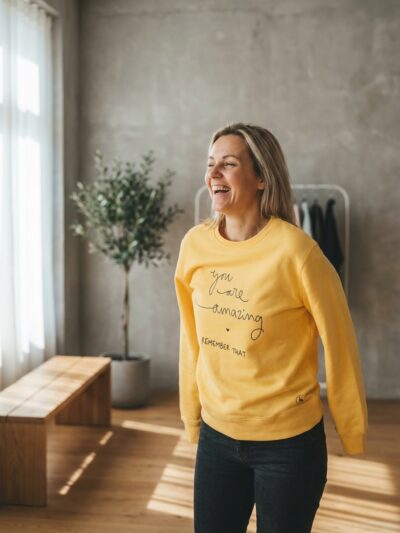 kollane oversize pusa