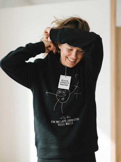 Emadepäeva kingitus – lapse joonistusega T-särk