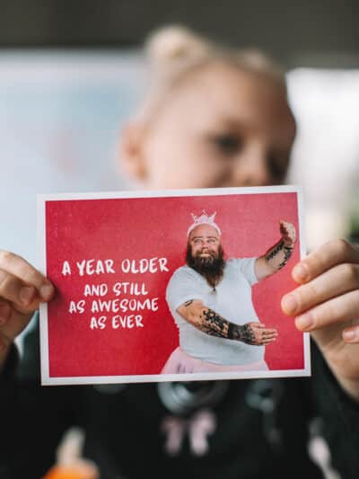 Postkaart  "Year older"