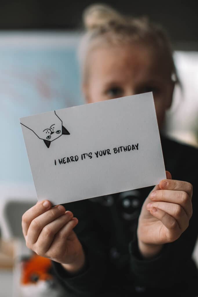 Black Giraffe postkaart 58