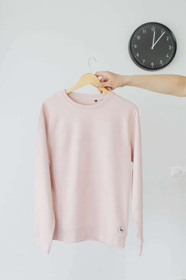 Minimalist slogan-free sweatshirt – ultra-soft & sustainably made - Image 6