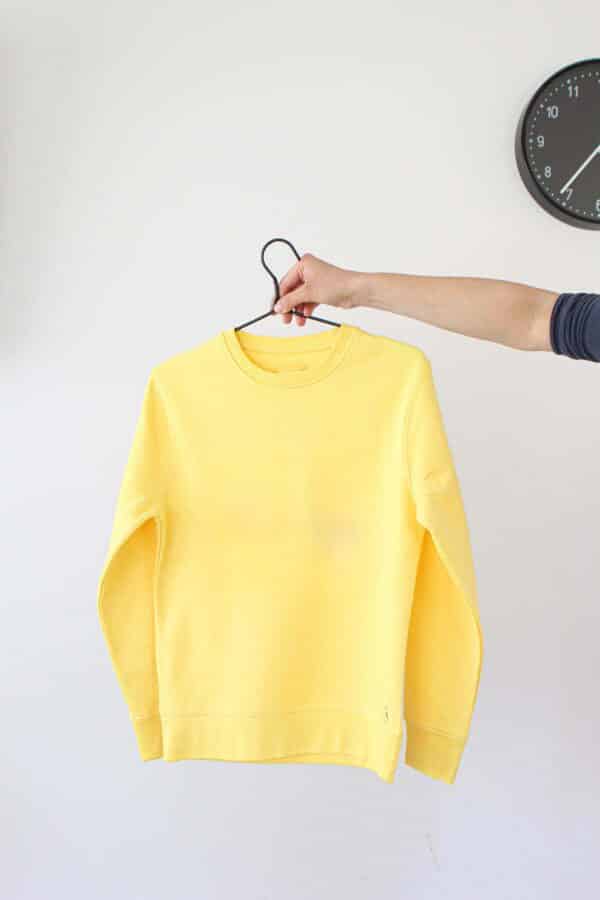 Minimalist slogan-free sweatshirt – ultra-soft & sustainably made - Image 5