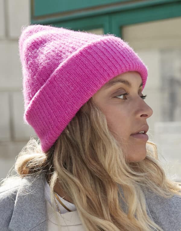 pink beanie